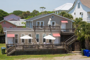 Salty Shack Unit C - Salty Shack - Dog Friendly Home - Across from the Beach - Central Location!